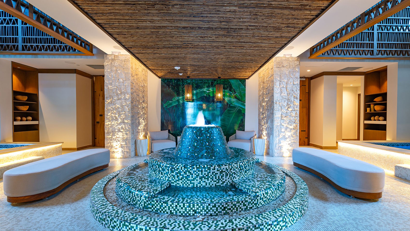 BeachfrontVillaSuites4